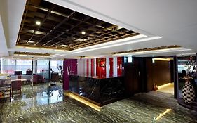 葳皇時尚飯店